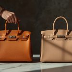 একটি পণ্য, দুটি সত্য: Apple থেকে Hermès — বিলাসবহুল ব্র্যান্ড কীভাবে আমাদের মনোবিজ্ঞানকে ব্যবহার করে এবং কেন আমরা বারবার কিনি ?